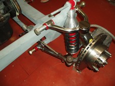 He fabricated his own front suspension